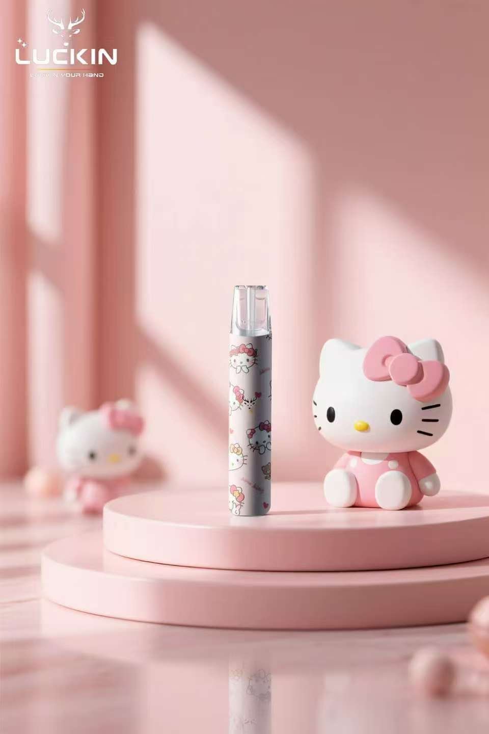 hello-kitty聯名主機.jpg